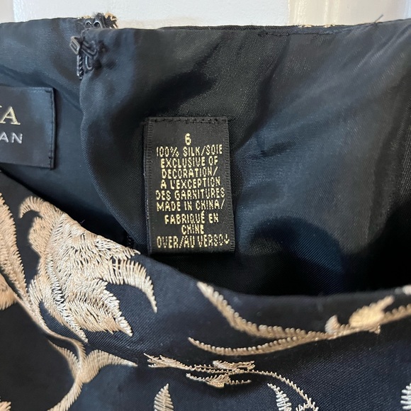 ✨DANA BUCHMAN✨Embroidered Floral Tank Top - Picture 5 of 5